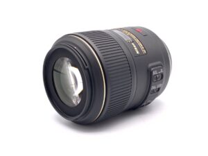 中望遠マクロレンズAF-S VR Micro-Nikkor 105mm f/2.8G IF-EDの描写力と使いやすさを両立した一本